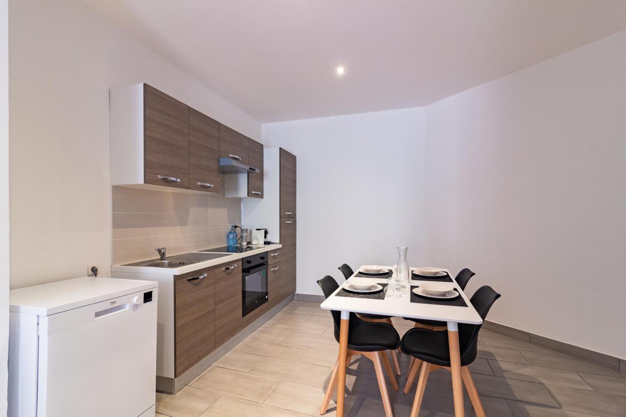 Moderne Et Elegant Quartier Saint-jean 2 Apartamento *
